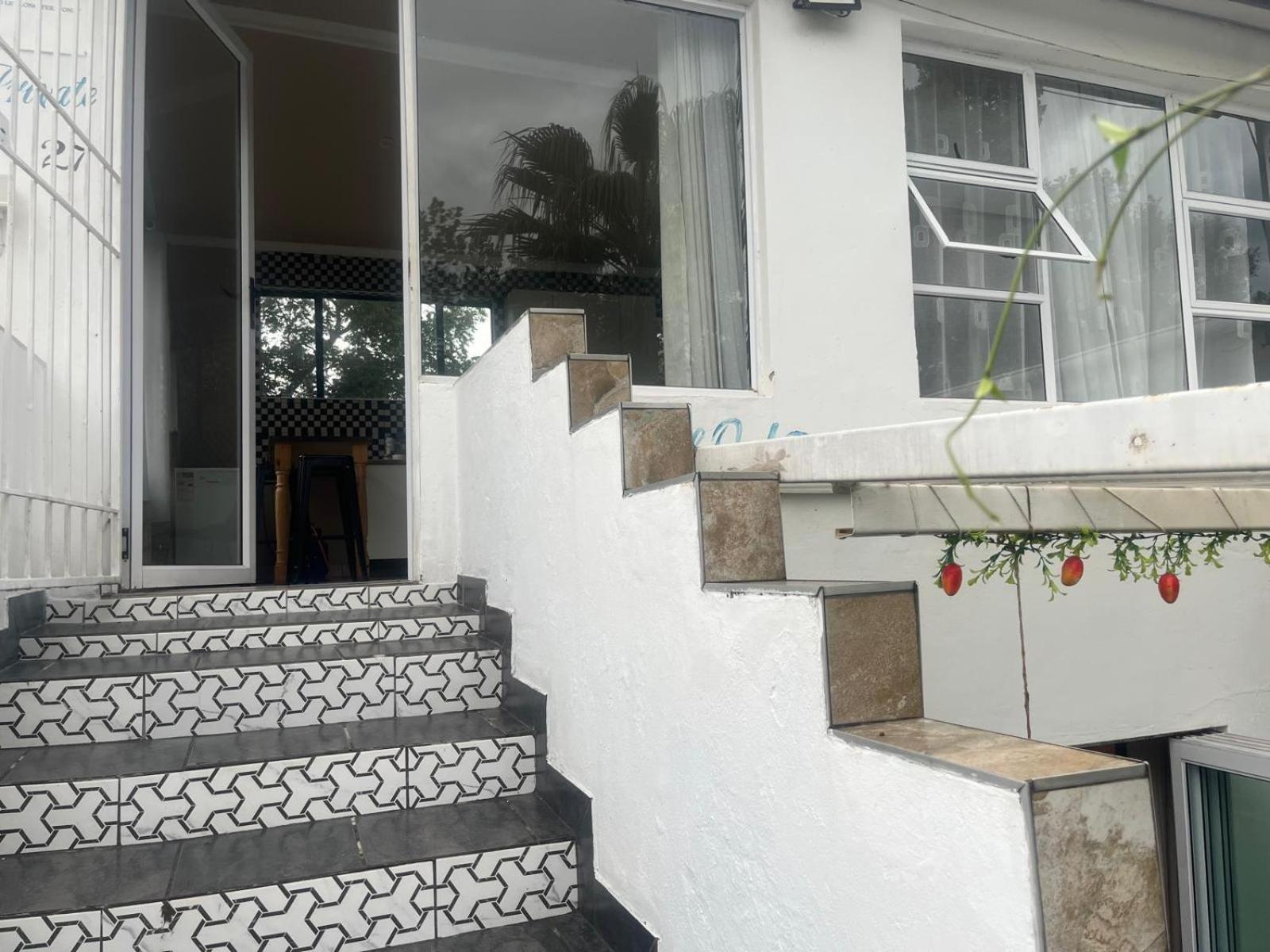Muco Guest House ヨハネスブルグ エクステリア 写真